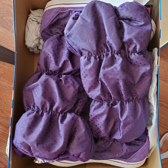 ADIWINTER BOOT W (BRAND NEW WITH TAGS) - Picture 5 of 10